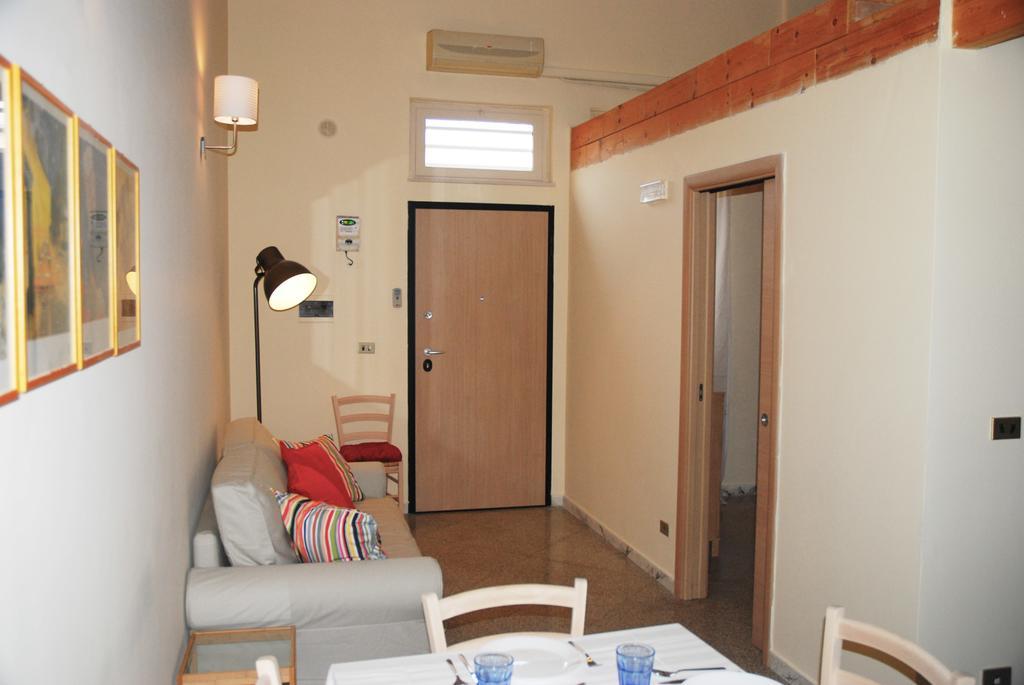 Brezzolina Apartment with parking Bitonto Buitenkant foto