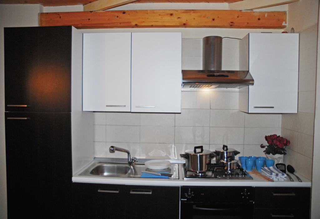 Brezzolina Apartment with parking Bitonto Buitenkant foto