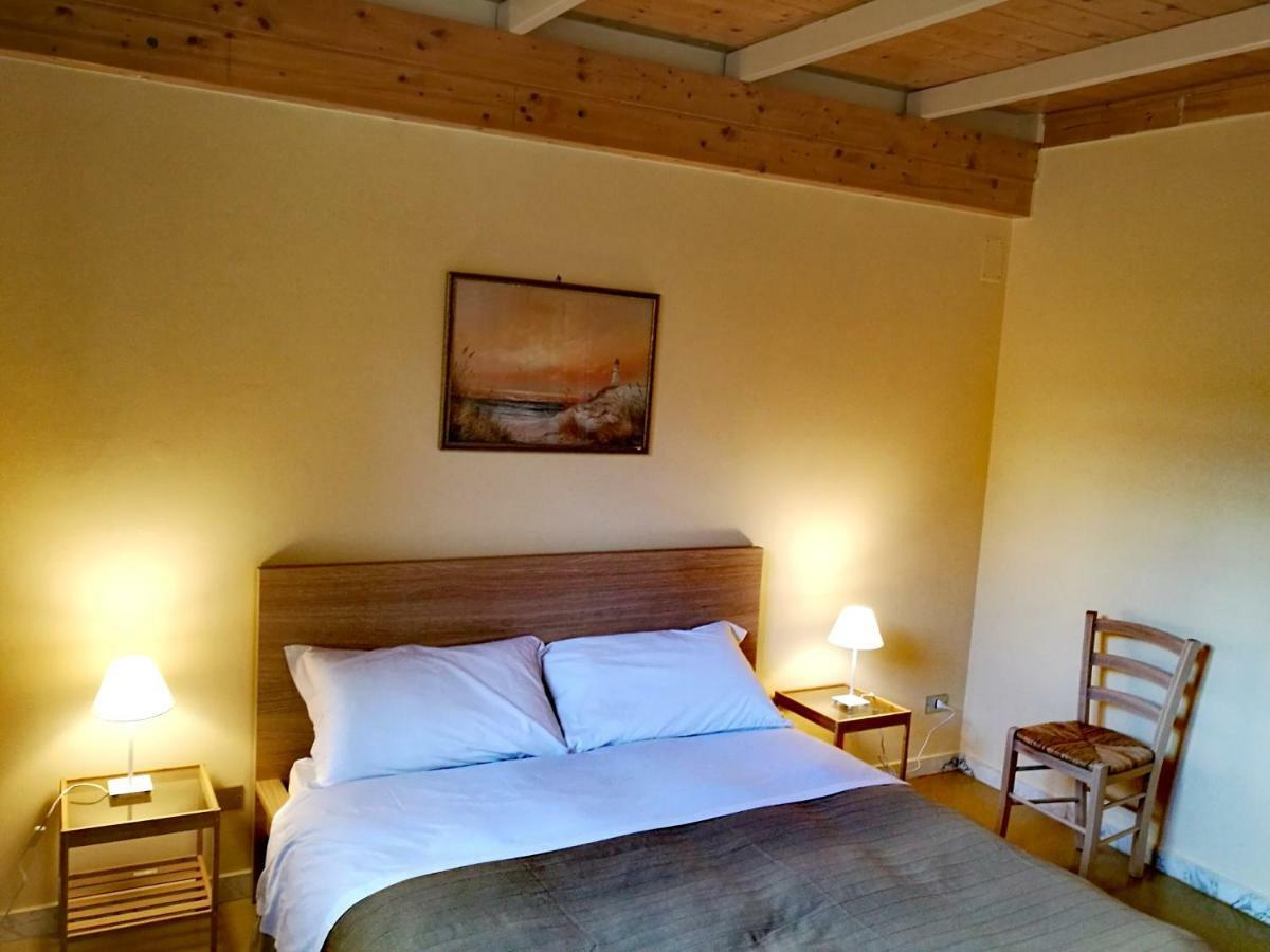 Brezzolina Apartment with parking Bitonto Buitenkant foto