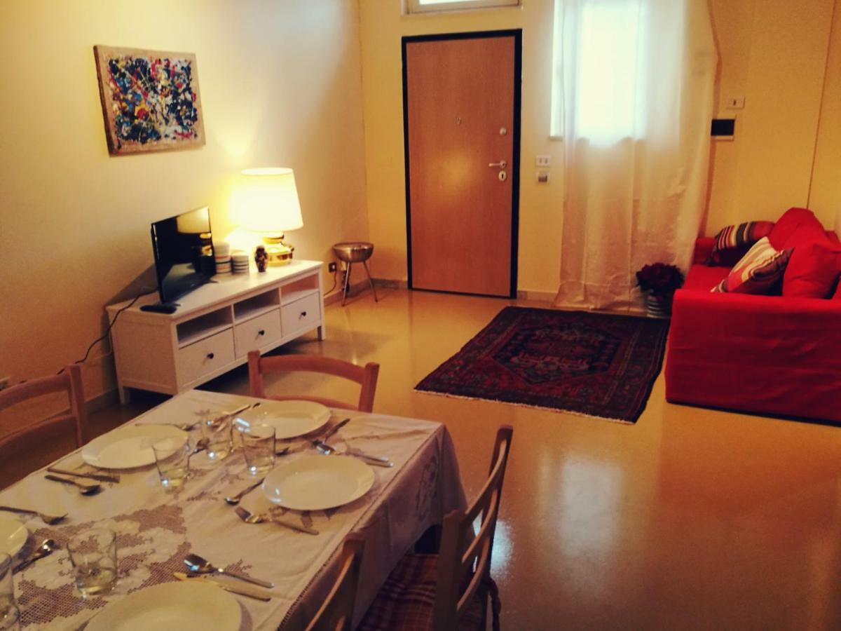 Brezzolina Apartment with parking Bitonto Buitenkant foto