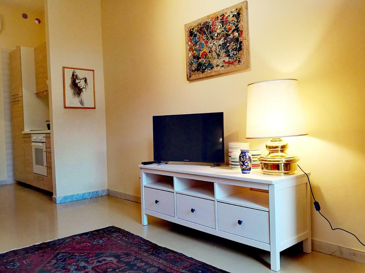 Brezzolina Apartment with parking Bitonto Buitenkant foto